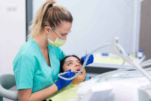 Best Emergency Tooth Extraction in Risg Sun, IN